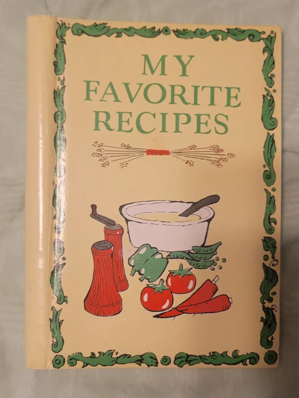Vintage 'My Favorite Recipes' Blank Recipes Album 8 1/2